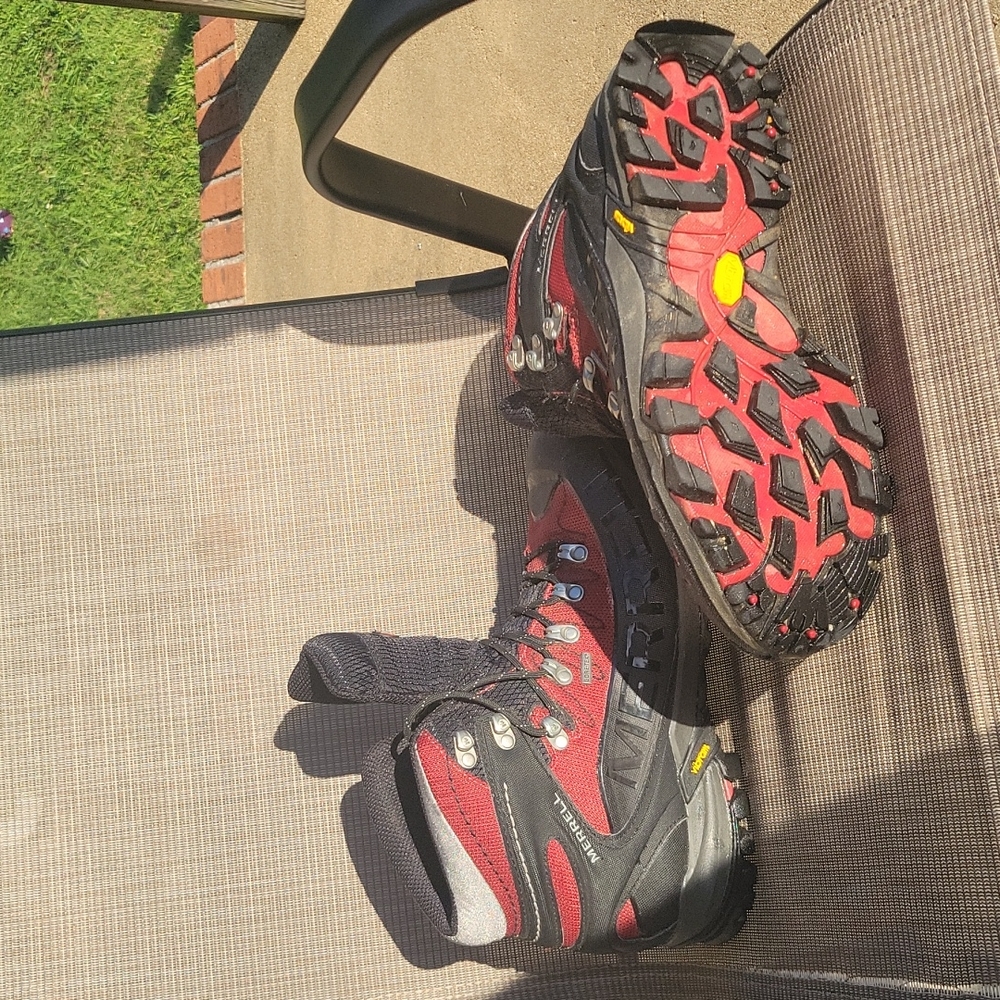 Merrell Outbound Hiking Boots